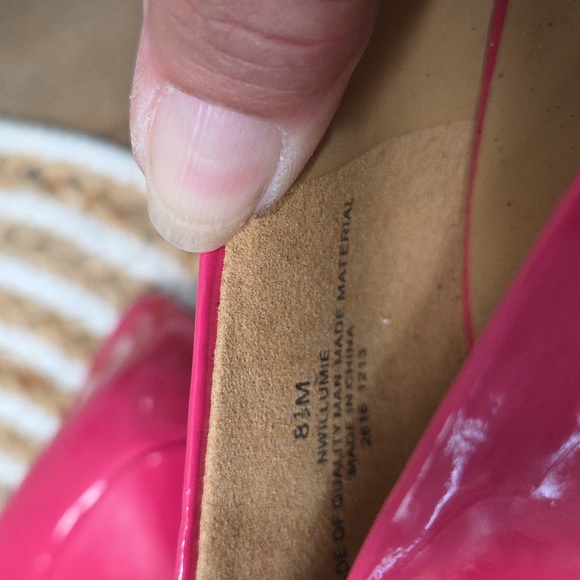 NINE WEST Hot Pink Womans Kitten Heels, Size 8.5 - Picture 8 of 9